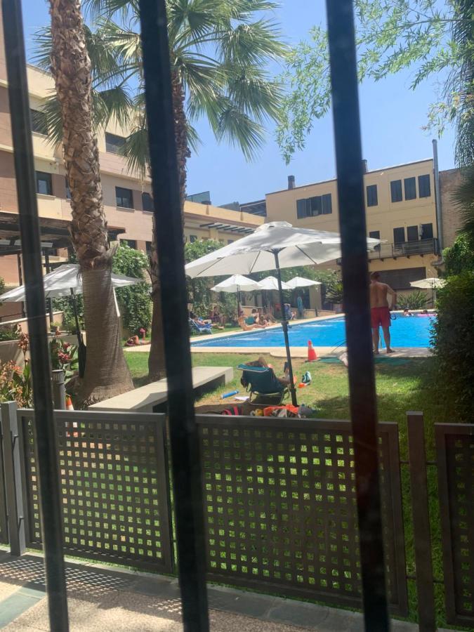 סביליה Apartamento Proximo Al Centro De 2 Dormitorios Con Piscina. מראה חיצוני תמונה
