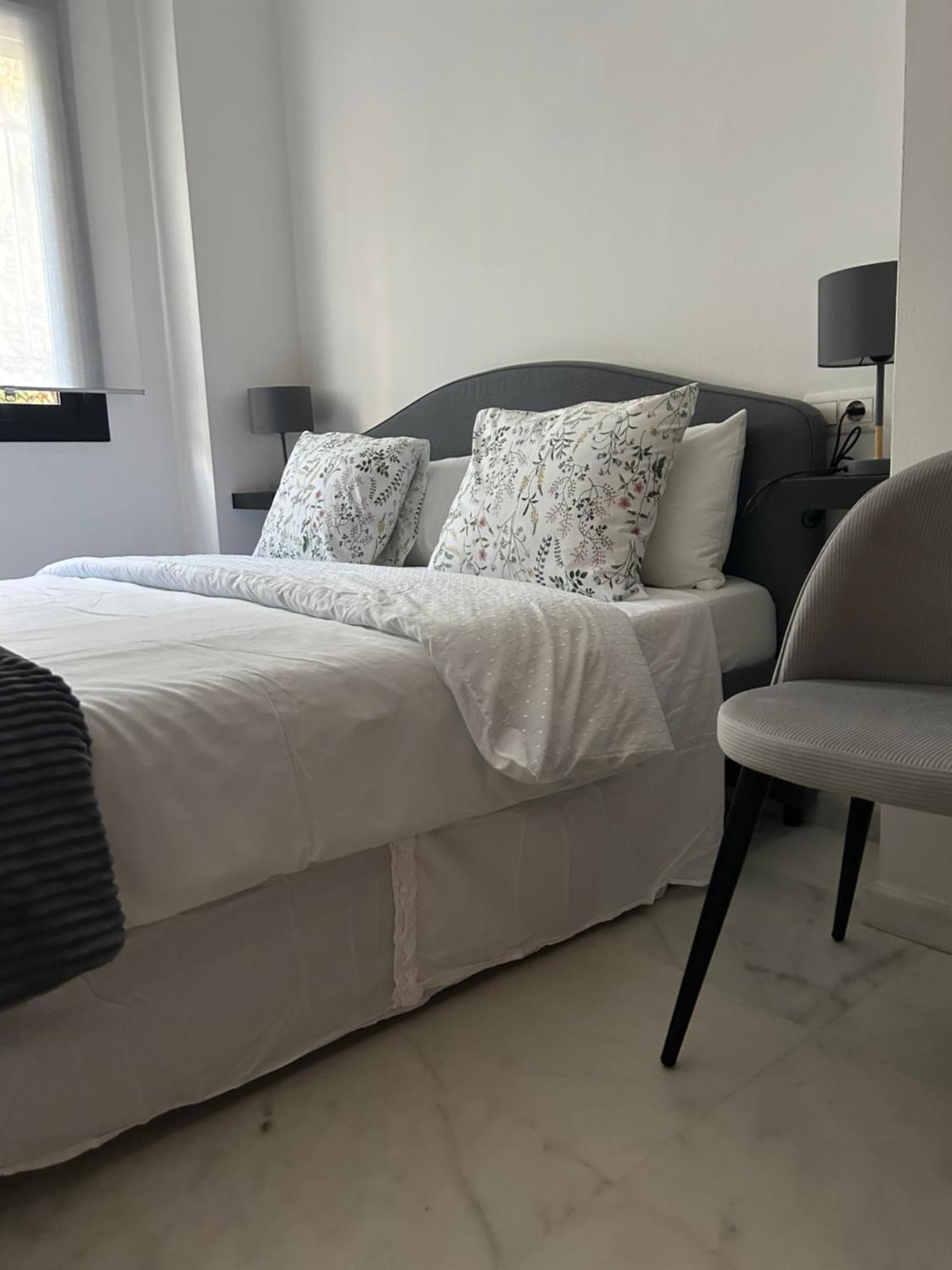סביליה Apartamento Proximo Al Centro De 2 Dormitorios Con Piscina. מראה חיצוני תמונה
